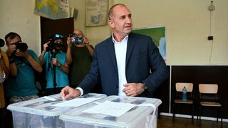 Хората чакат следващия голям, който ще предложи промяна
