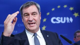Баварският премиер призова за предсрочни избори и в Германия