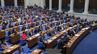 Старите нови, новите стари: кои депутати влизат в 50-ото Народно събрание