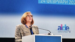 Искра Михайлова се отказа от европарламента, ще бъде депутат в 50-ото Народно събрание