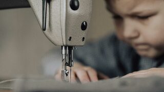 Новините на детски език: Пътят на тениската