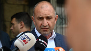 Според Радев най-големият страх на Мицкоски са думите "българин" и "българско"