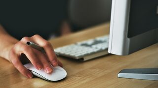 Как се издава лична карта: въпроси от изпита по български език за 7-и клас