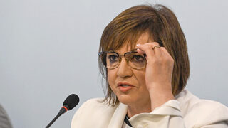 Нинова не изключва възможност част от депутатите на БСП да подкрепят кабинет на ГЕРБ и ДПС