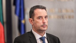 Гвоздейков сменил началника на Авиоотряд 28, защото пътувал в чужбина без подписана командировка
