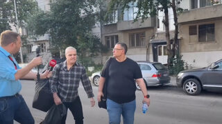 Как <span class="highlight">Брендо</span> сам отиде до затвора, за да излежи присъдата си (видео)