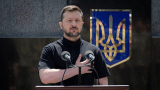 Зеленски смени началника на обединеното командване и започна чистка в охраната