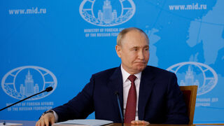 Русия е готова да спре войната веднага, ако Украйна й предаде територии