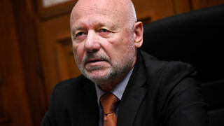 Министерството на отбраната е реагирало неадекватно след инцидента с военния самолет, смята Тагарев
