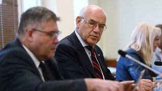 Парното леко поевтинява в цялата страна