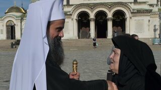 Новият <span class="highlight">патриарх</span>: изненадващият избор на Даниил поставя въпросителни за позициите на Църквата