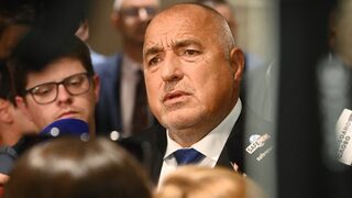 Цитат на деня: Листопадите в другите партии не ни касаят, време е за държавници и се надявам в 13 ч. да ги има