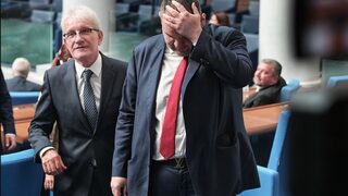 Пеевски vs. Доган – мнения за разцеплението в ДПС
