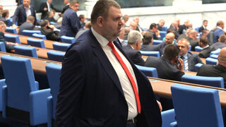 Трите фундаментални грешки на Пеевски, когато тръгне да заграбва власт