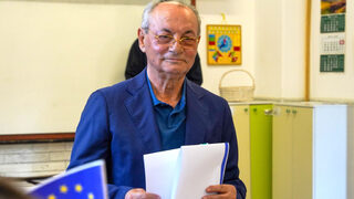 <span class="highlight">Доган</span> събира поддръжниците си на "Росенец"