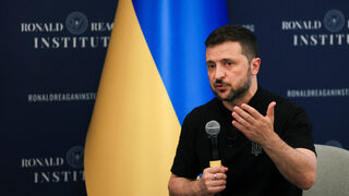 Зеленски ще участва в извънредно заседание на британското правителство