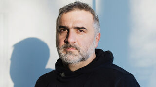 Режисьорът Константин Божанов: Въпросът за това къде принадлежа, болезнено ме засяга