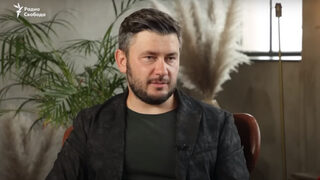 Дмитрий Глуховски, писател: Войната, която се основава на очевидна лъжа, е обречена