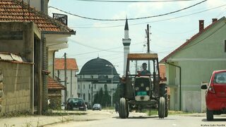 Как Сърбия тихомълком намалява албанското население
