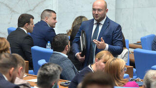 Депутат от ГЕРБ обвини кмета на София в бездействие за уличната маркировка
