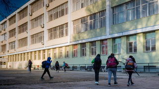 Учебната година започва с нови директори в 251 училища