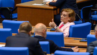 Парламентът задължи служебния кабинет да подпомогне пострадалите от пожарите