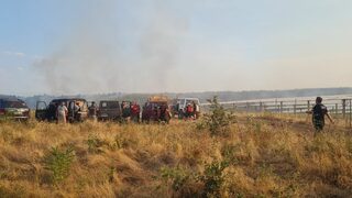 Няколко нови големи пожара лумнаха в страната, стари продължават да горят