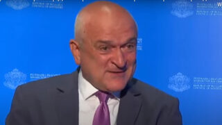 Според Главчев само 2-3 от фургоните във Воден са стари и в тях няма настанени