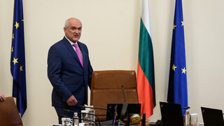 Служебната власт предложи последния комунистически министър на културата за орден "Стара планина"