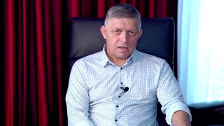 Европейската комисия предупреди Фицо за проект за закон за "чуждестранните агенти"