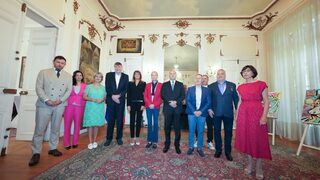 Откриха изложба на олимпийска тематика в българското посолство в Париж