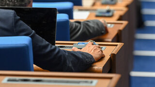 Парламентът създаде временна комисия за нарушения от кмета на Доспат