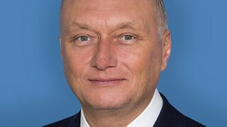 <span class="highlight">Руски</span> сенатор бе арестуван в парламента по подозрение в поръчване на убийство