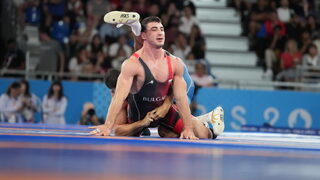 Втори медал от Париж 2024 за България, Новиков е на финал