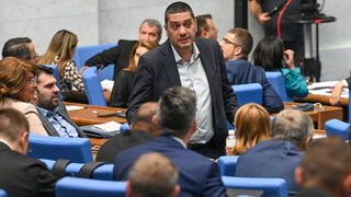 Заседанието на Народното събрание на 8 август (видео)