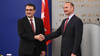 Проведе се пореден кръг <span class="highlight">преговори</span> между "Булгаргаз" и "<span class="highlight">Боташ</span>"