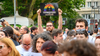 Фотогалерия: Противници и поддръжници на променения образователен закон се събраха в София