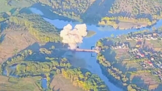 Украйна обяви втори мост в Курска област за унищожен, Зеленски посочи целта на атаката
