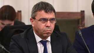 Уволняван от системата полицейски директор е новият служебен министър на МВР