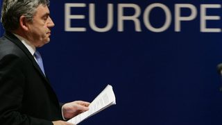 Британският парламент отхвърли искането за референдум за Лисабонския договор