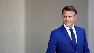 Франция все още е без премиер, консултациите продължават