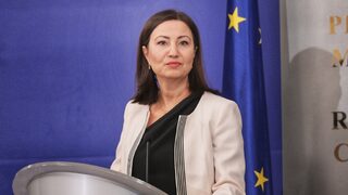 Еврокомисарят Илиана Иванова се оттегля по лични причини