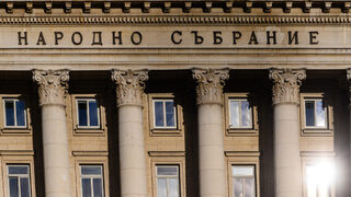 Биткаджии ни трябват, а не притихнали в столовете мъртви души