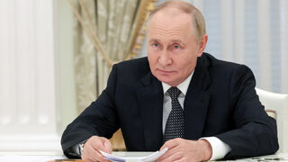 Путин предлага Москва да ограничи износа на уран, титан и <span class="highlight">никел</span>