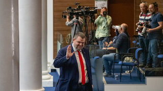 Изборната комисия регистрира "ДПС-Ново начало" на Пеевски и отказа на ДПС на Доган участие във вота