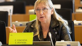 Елена Йончева съобщи, че е в Йемен, за да види пленените моряци от "<span class="highlight">Галакси</span> <span class="highlight">лийдър</span>"
