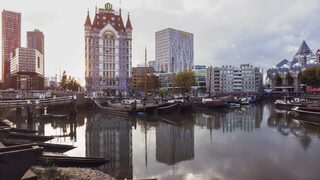Полицията в Нидерландия търси свидетели на нападението с нож в Ротердам
