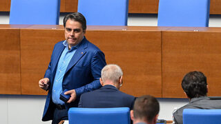 Асен Василев: <span class="highlight">Регионалното</span> министерство бави 1.7 млрд. лв. за общините