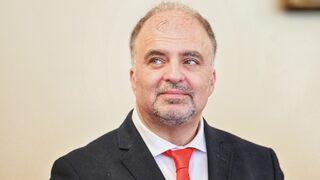 От строители до продавачи: Проверяват се още театри след фиктивните назначения в Разград