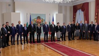 Няма пряка заплаха за България от ескалацията в Близкия изток, заключи съветът за сигурност